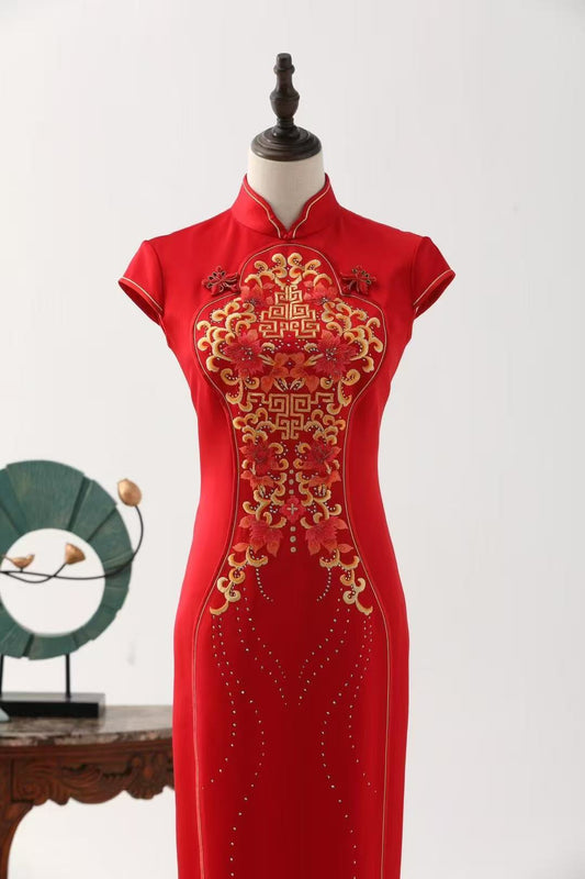 Peony Containing Grace - Velvet Hand-Embroidered Red Peony Qipao