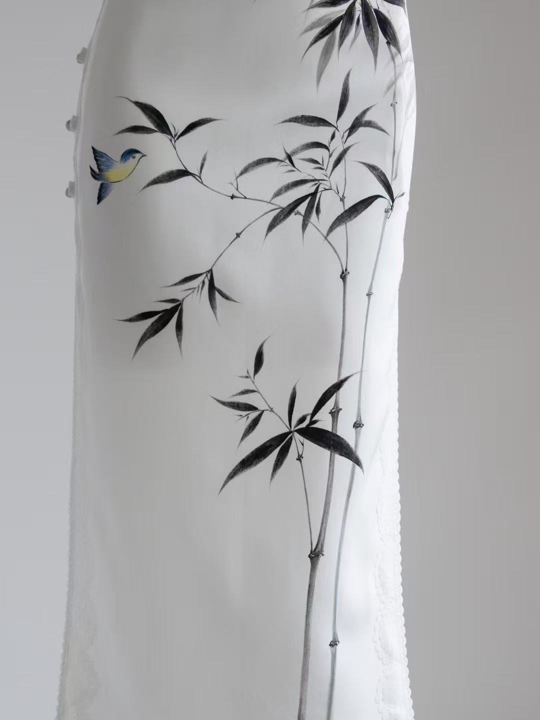 Bamboo Shadow Graceful - Cotton Hand-Embroidered White Bamboo Qipao